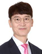 김 웅 국회의원