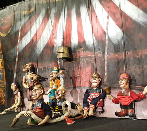 한성백제박물관은 오는 10일 온 가족이 함께 관람할 수 있는 체코 마리오네트 인형극 ‘더 우든 서커스)’를 2회 공연한다.
